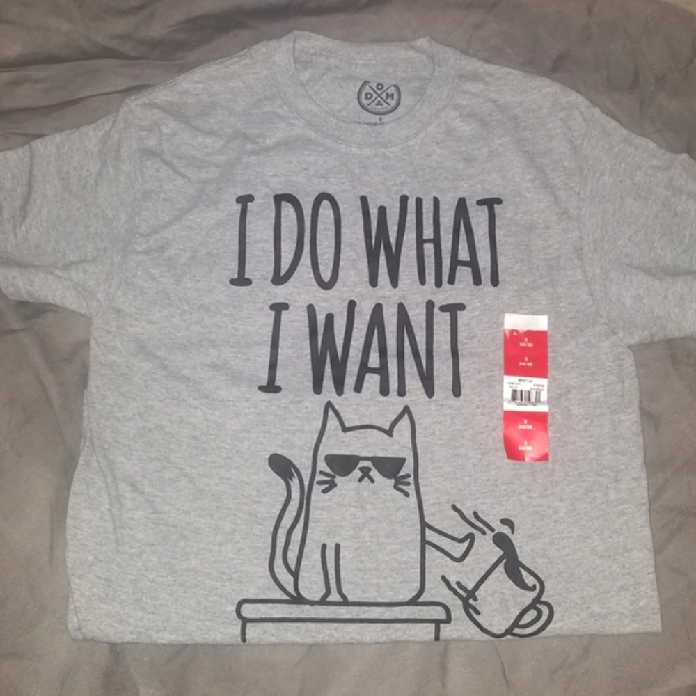 NWT Silly and Sassy Cat Graphic T-Shirt - Picture 3 of 4